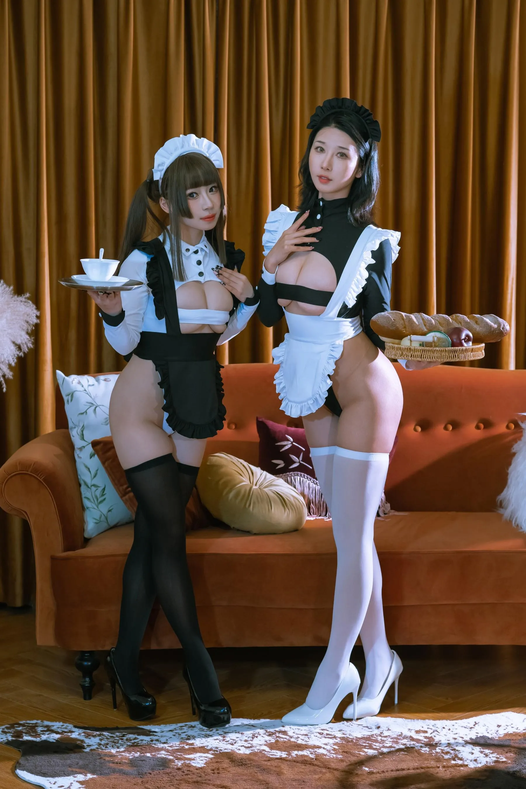 云溪溪 – NO.53 奶桃 N64双人女仆 [56P]插图2